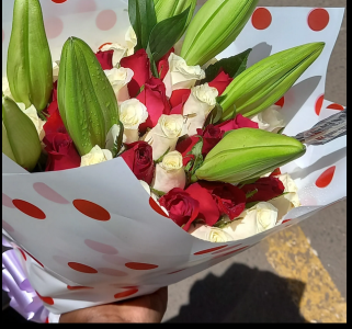 LILIES MIXED BOUQUET - Image 2